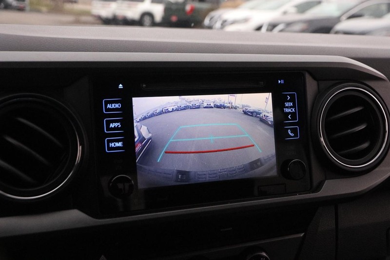 Toyota Tacoma Vehicle Image 16