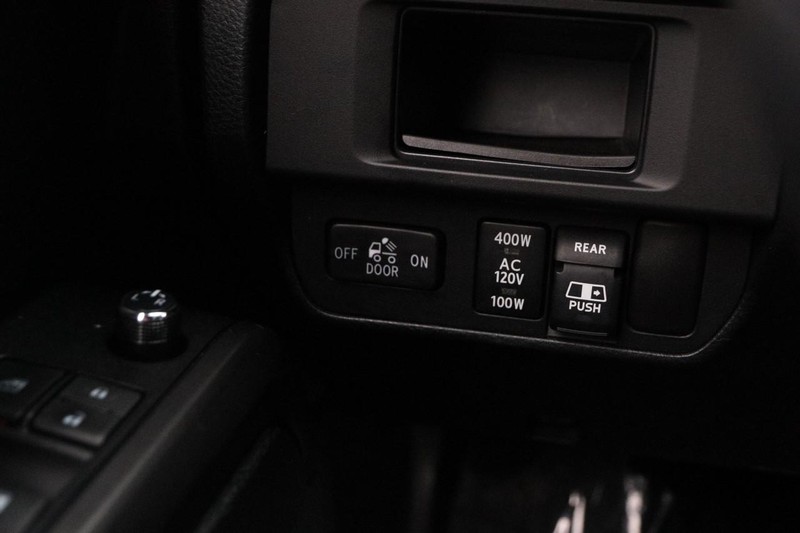Toyota Tacoma Vehicle Image 19