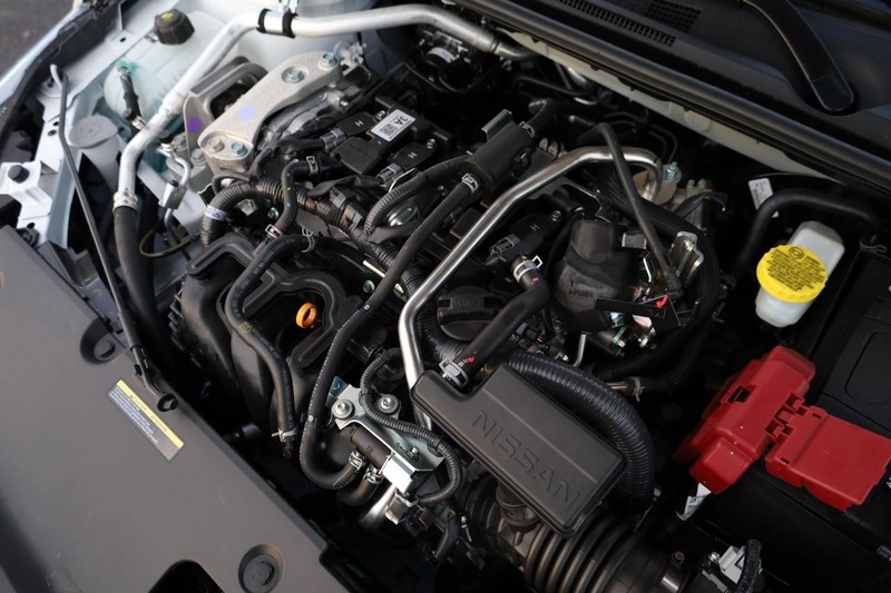 Nissan Sentra Vehicle Image 23