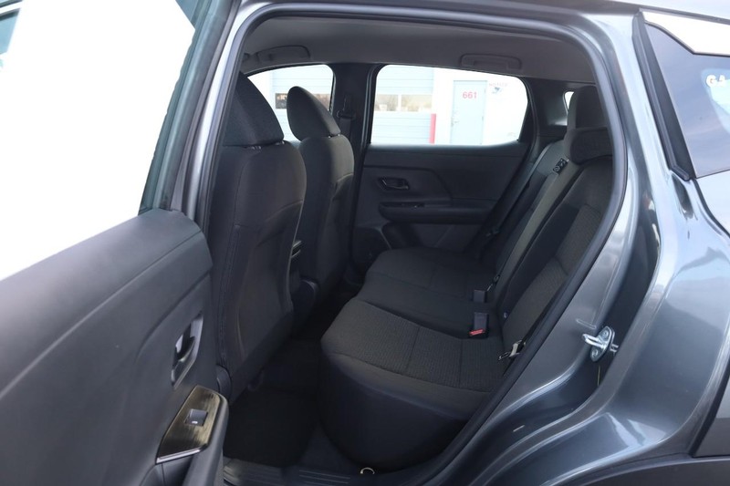 Nissan Kicks Vehicle Image 21