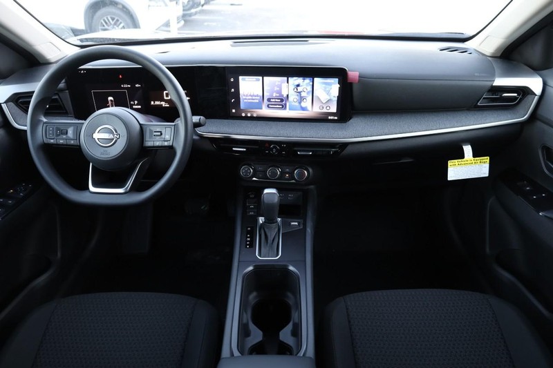 Nissan Kicks Vehicle Image 21