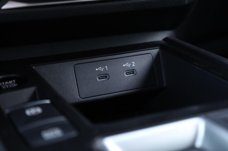 Nissan Kicks Vehicle Image 15