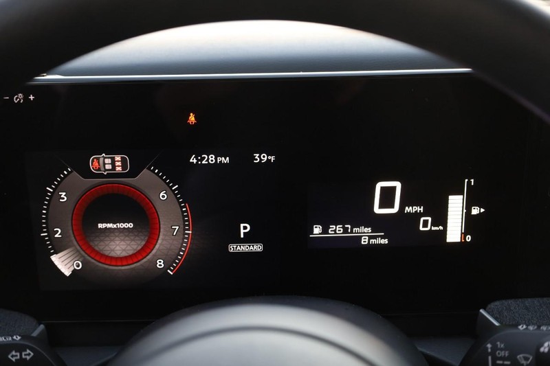 Nissan Kicks Vehicle Image 10