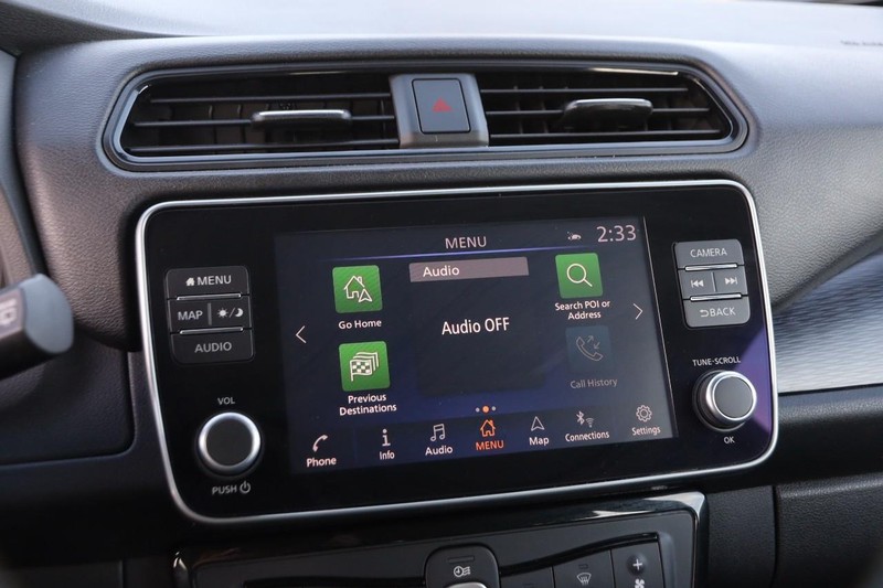 Nissan LEAF Vehicle Image 15