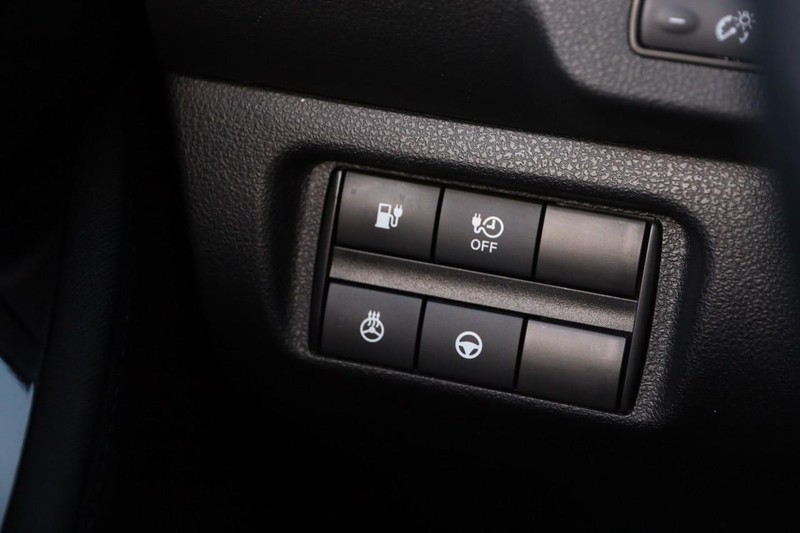 Nissan LEAF Vehicle Image 19