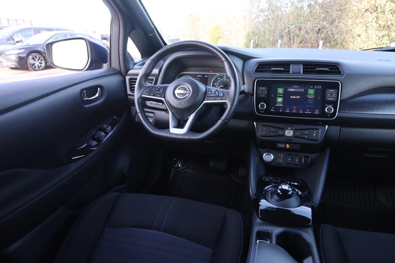 Nissan LEAF Vehicle Image 21