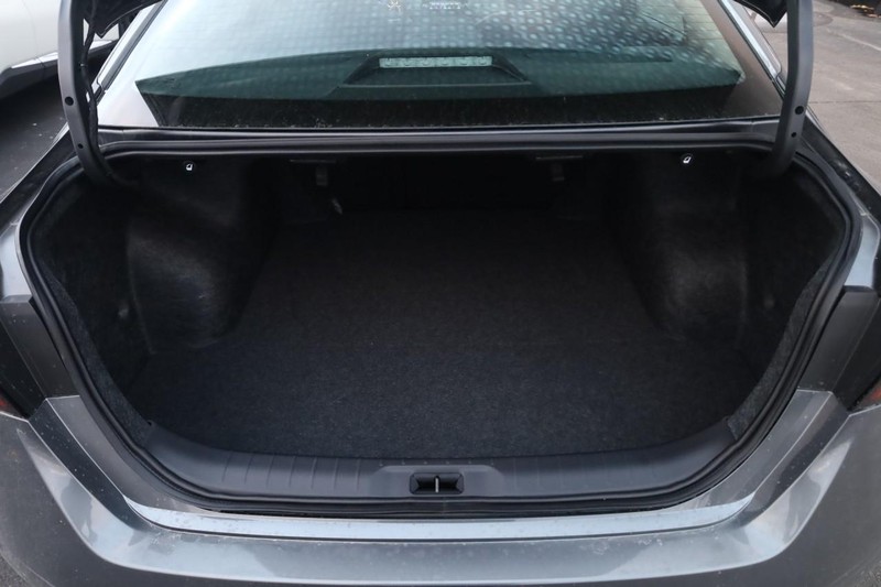 Nissan Altima Vehicle Image 07