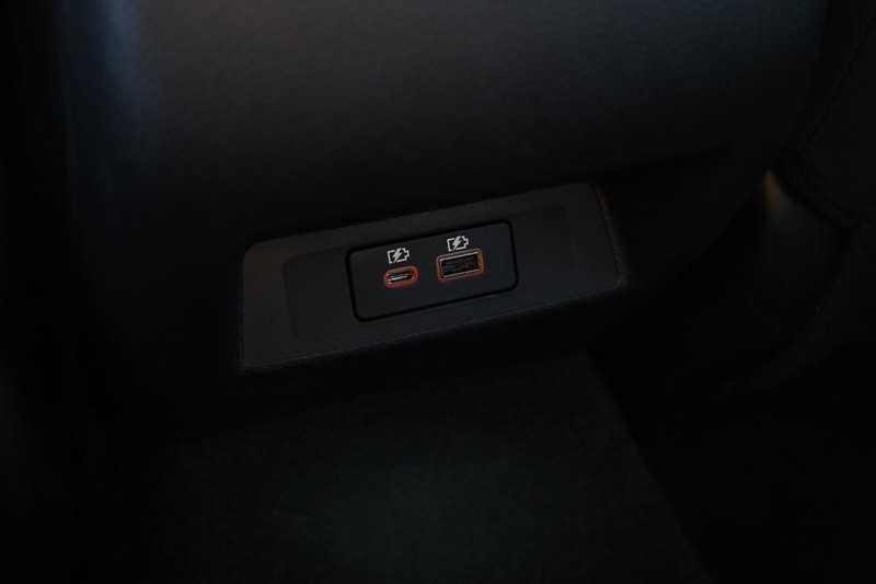 Nissan Altima Vehicle Image 22