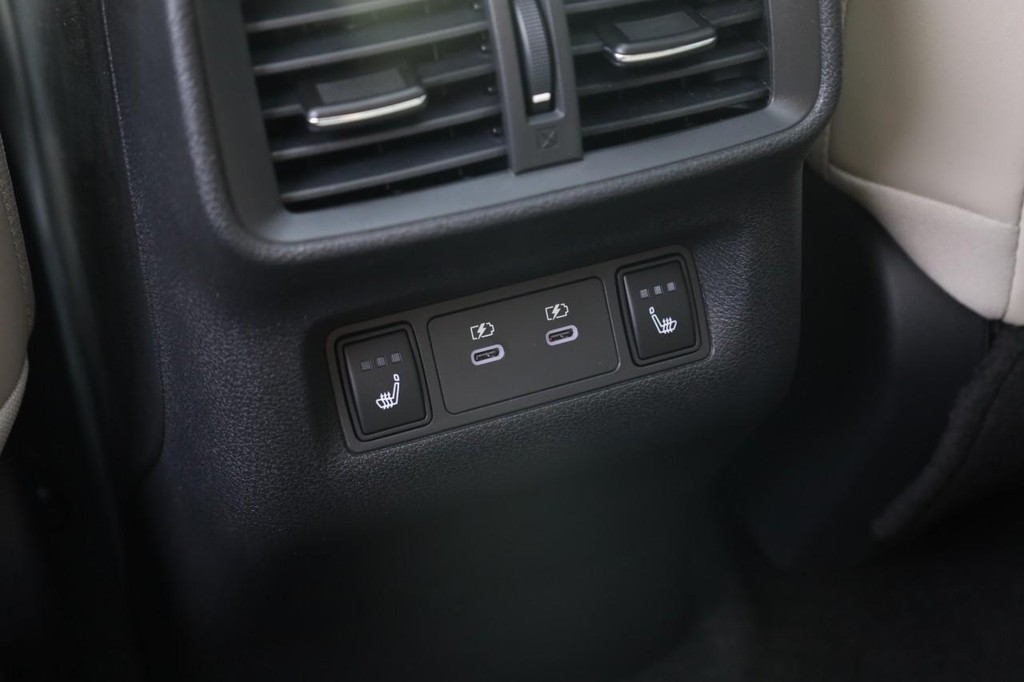 Nissan Murano Vehicle Image 28