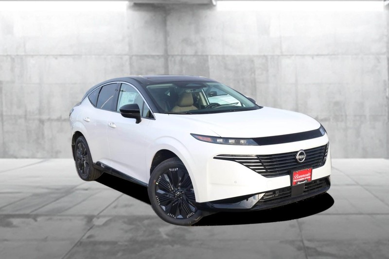 Nissan Murano Vehicle Image 02