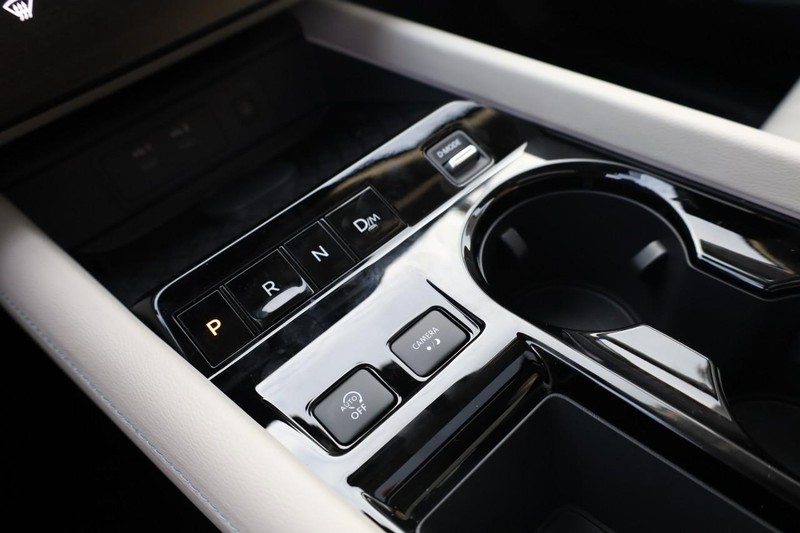 Nissan Murano Vehicle Image 20