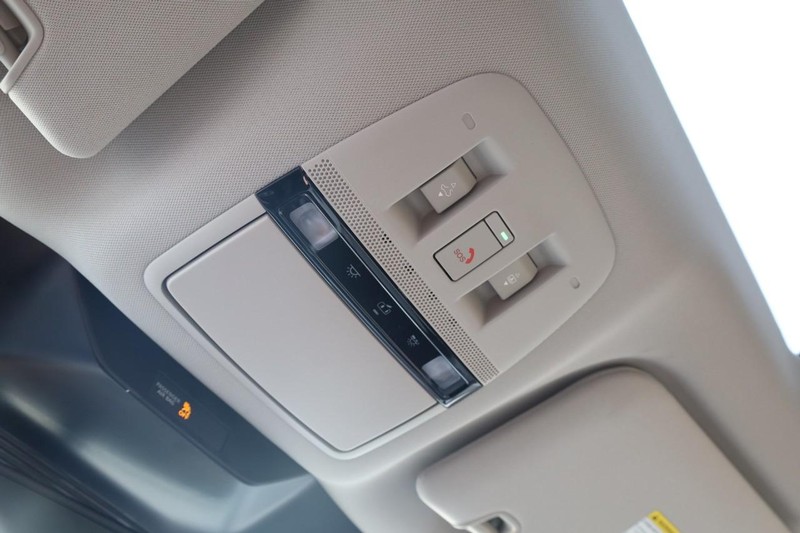 Nissan Murano Vehicle Image 21