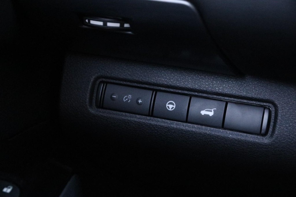 Nissan Pathfinder Vehicle Image 21