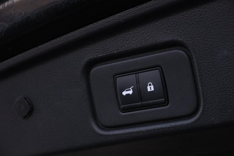 Nissan Pathfinder Vehicle Image 08