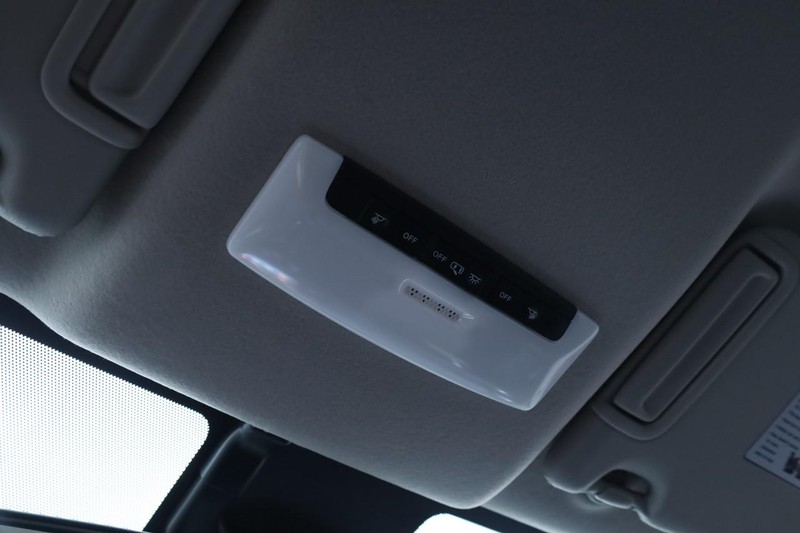 Nissan Versa Vehicle Image 16