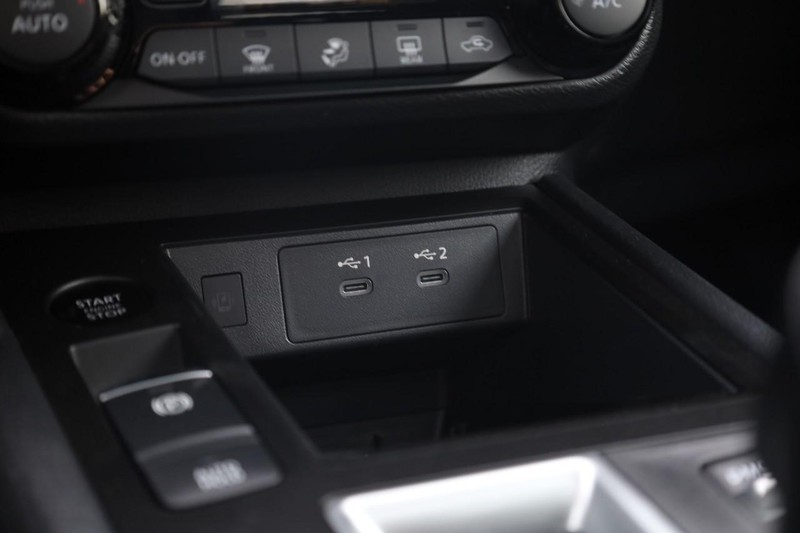 Nissan Kicks Vehicle Image 16