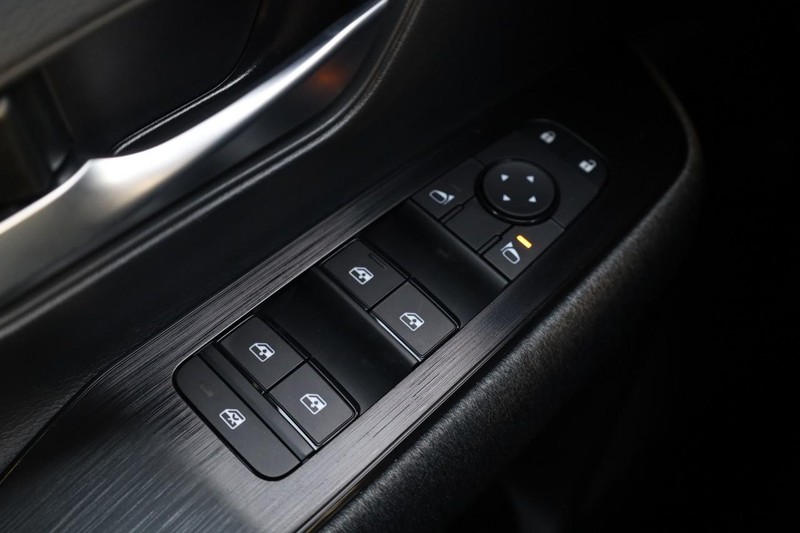 Nissan Kicks Vehicle Image 19