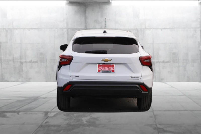 Chevrolet Trax Vehicle Image 06