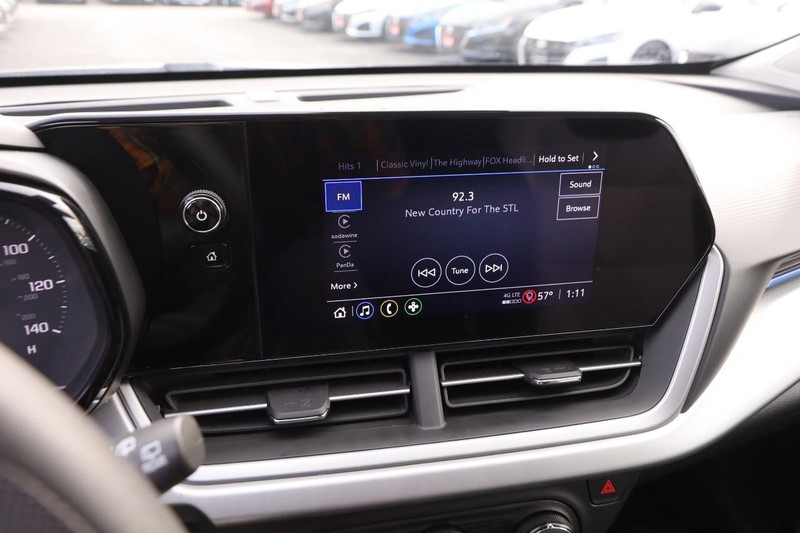 Chevrolet Trax Vehicle Image 14