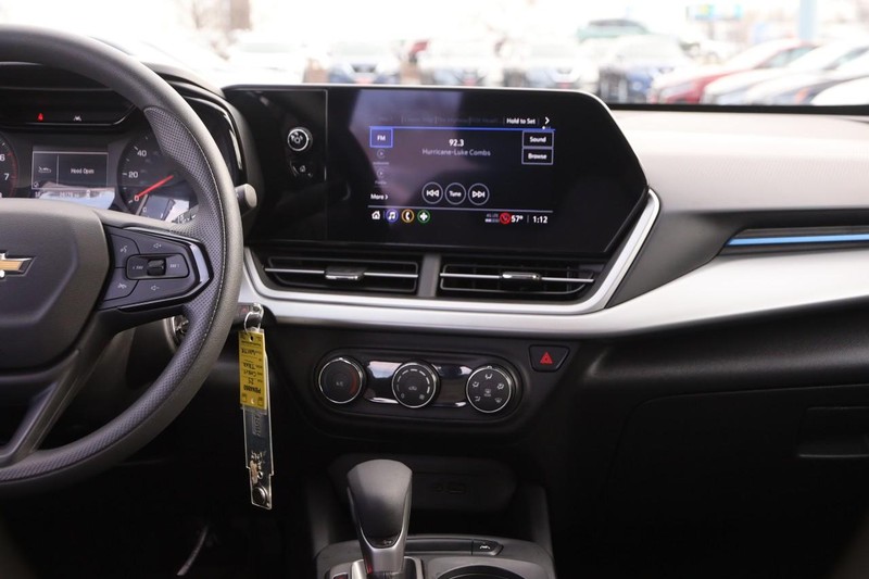 Chevrolet Trax Vehicle Image 21