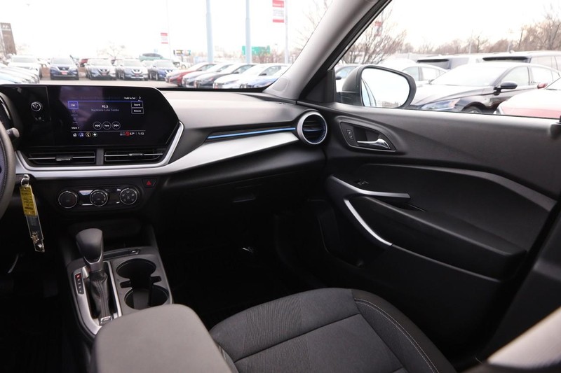 Chevrolet Trax Vehicle Image 22