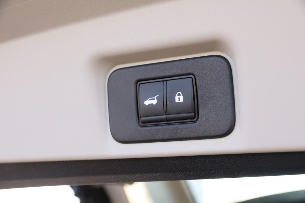 Nissan ARIYA Vehicle Image 08