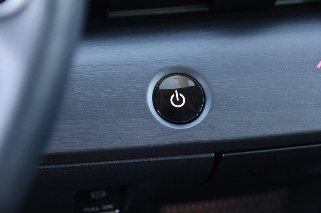 Nissan ARIYA Vehicle Image 16