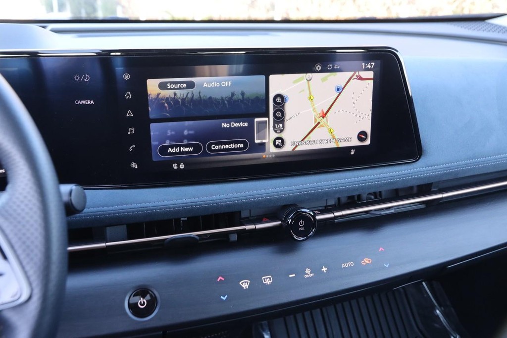 Nissan ARIYA Vehicle Image 17