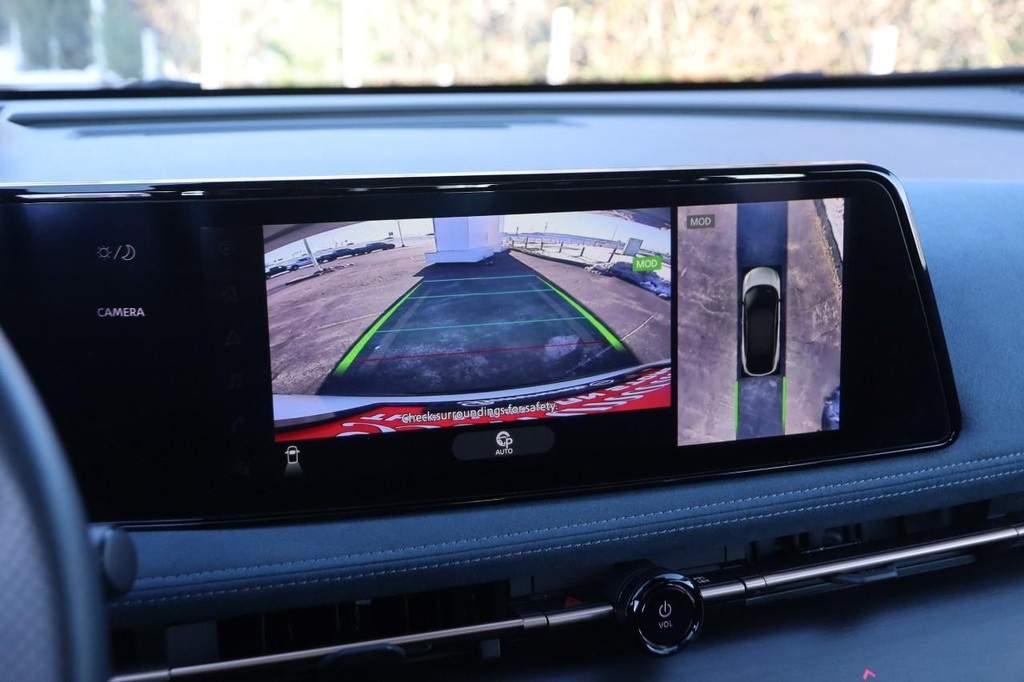 Nissan ARIYA Vehicle Image 19