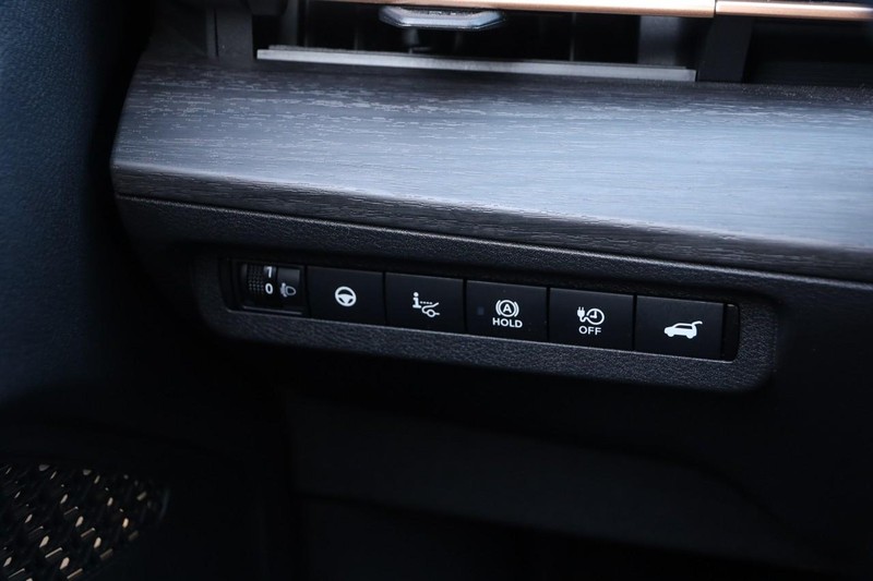 Nissan ARIYA Vehicle Image 22