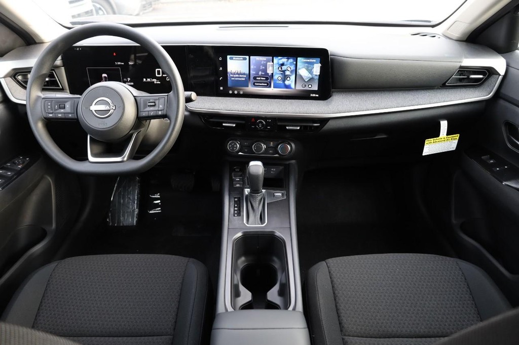 Nissan Kicks Vehicle Image 22