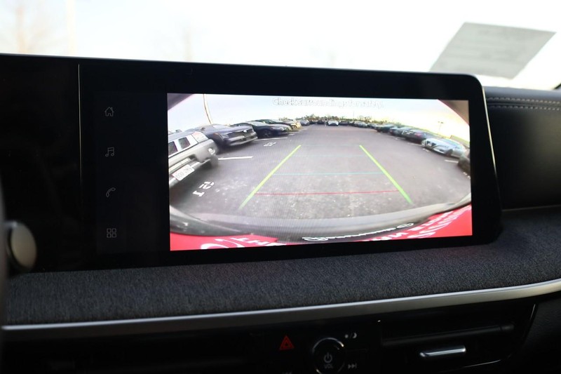 Nissan Kicks Vehicle Image 12