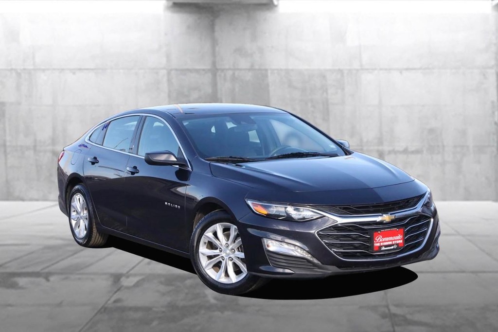 Chevrolet Malibu Vehicle Image 02