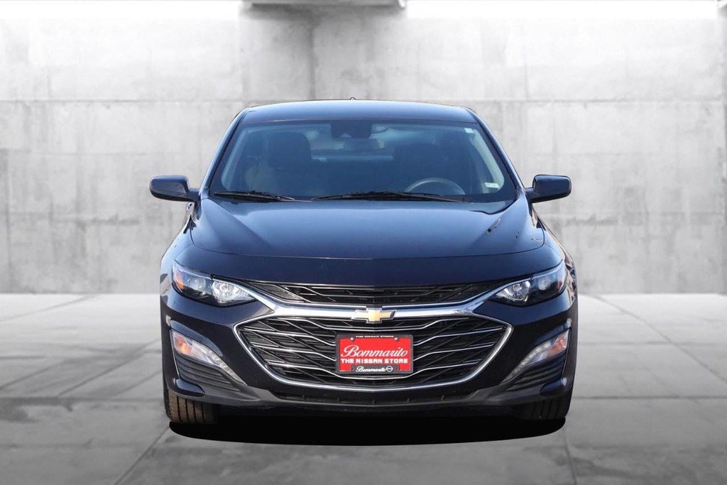 Chevrolet Malibu Vehicle Image 04