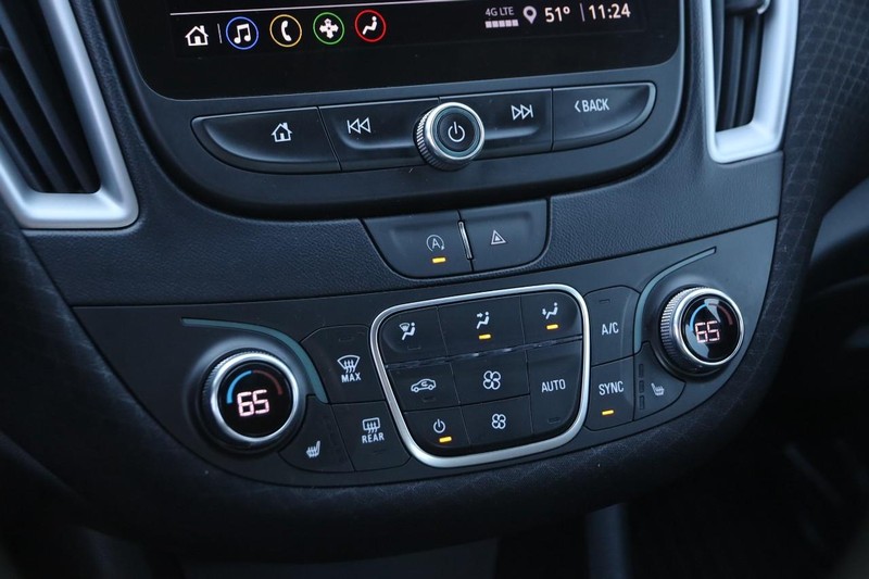 Chevrolet Malibu Vehicle Full-screen Gallery Image 16