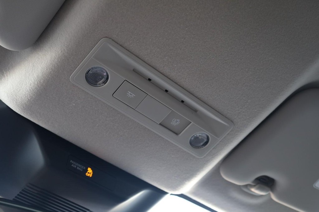 Nissan Kicks Vehicle Image 17