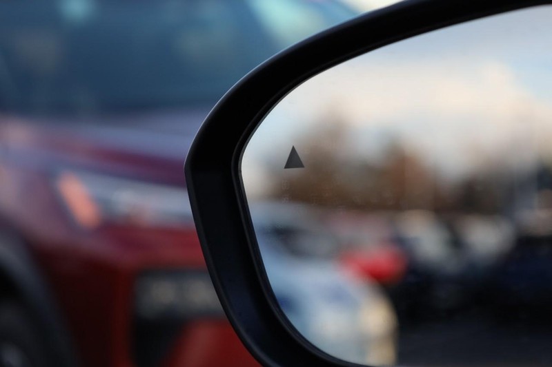 Nissan Kicks Vehicle Image 19