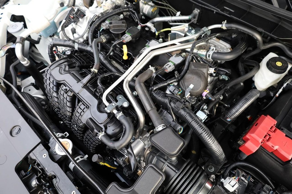 Nissan Altima Vehicle Image 24