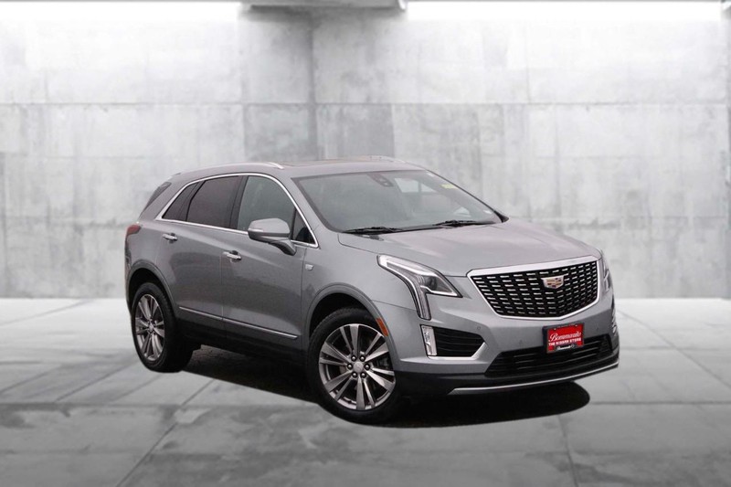Cadillac XT5 Vehicle Image 02