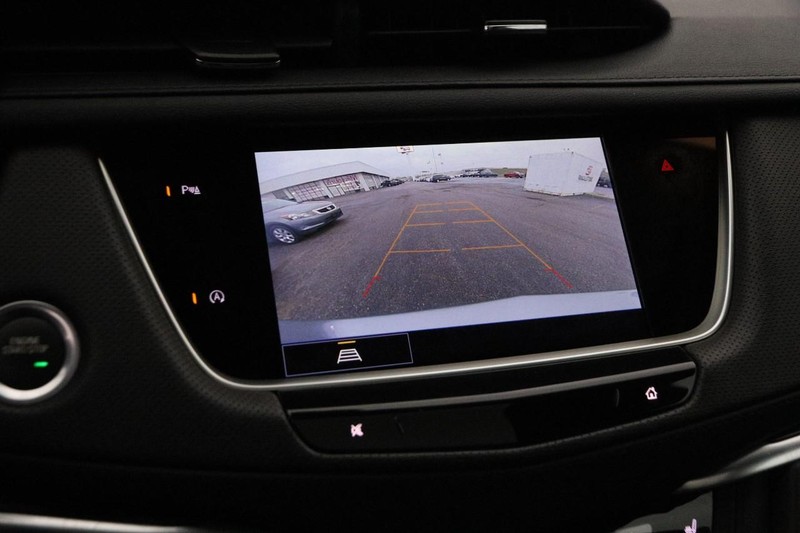 Cadillac XT5 Vehicle Image 17