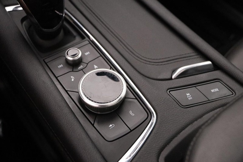 Cadillac XT5 Vehicle Image 19