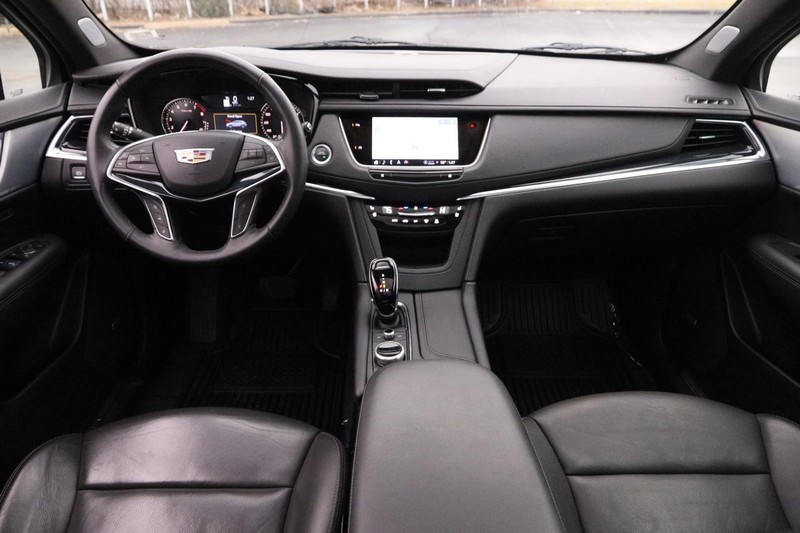 Cadillac XT5 Vehicle Image 21
