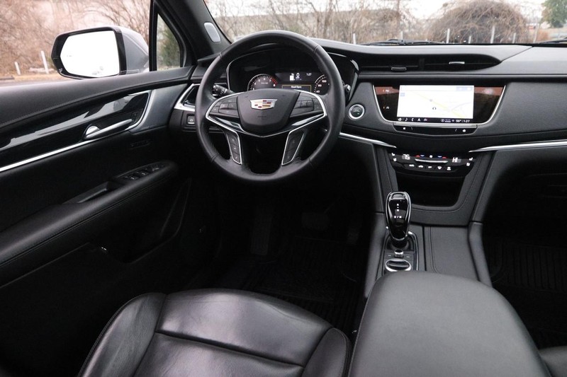 Cadillac XT5 Vehicle Image 22