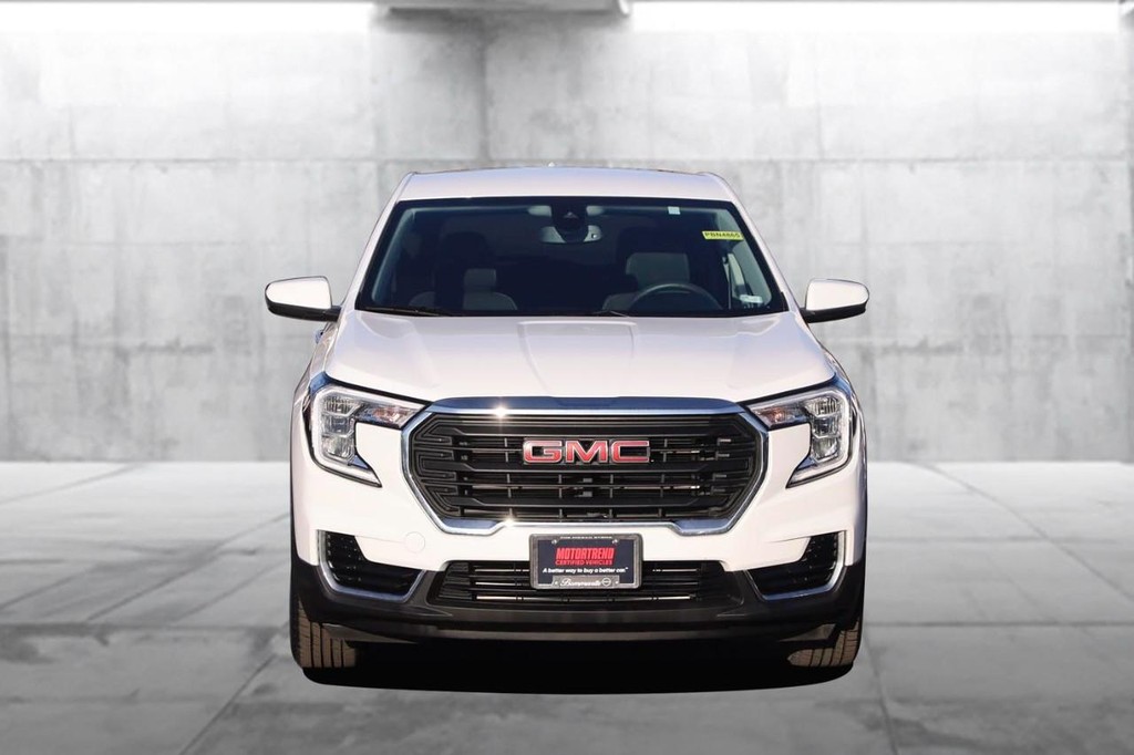 GMC Terrain Vehicle Image 04