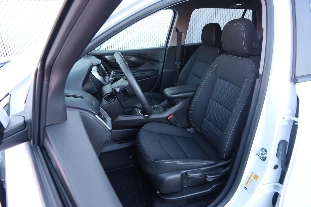 GMC Terrain Vehicle Image 08