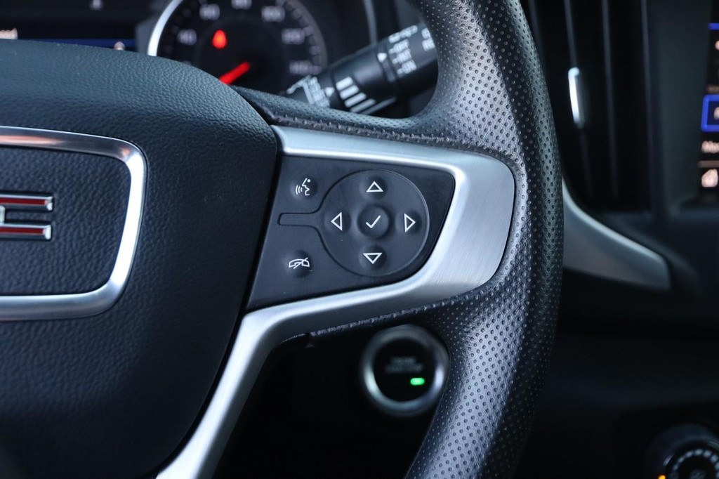 GMC Terrain Vehicle Image 12