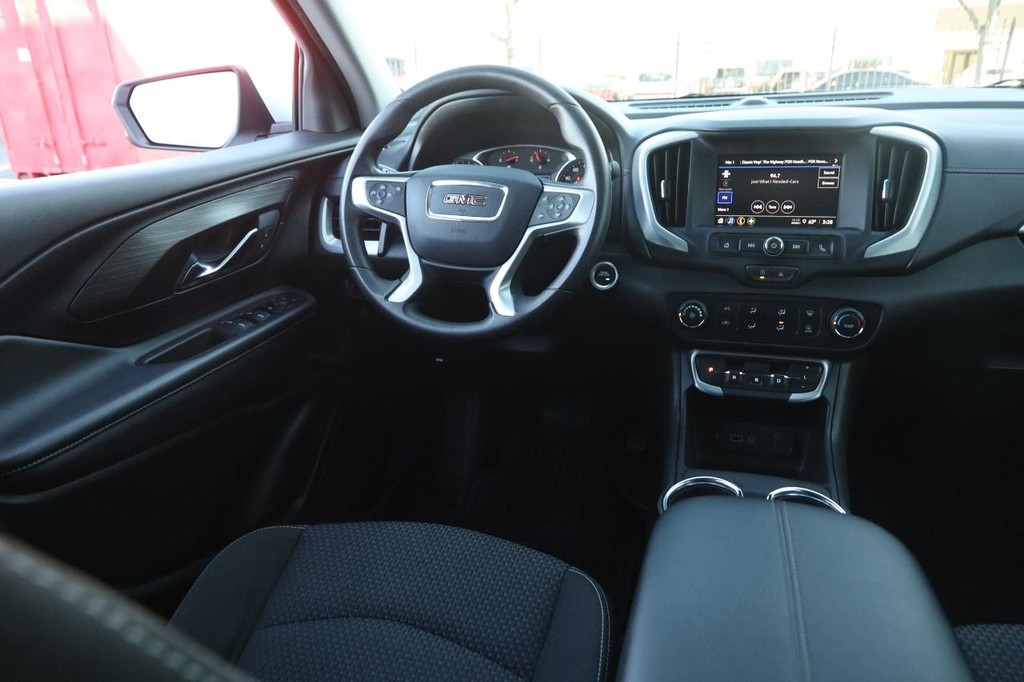 GMC Terrain Vehicle Image 21