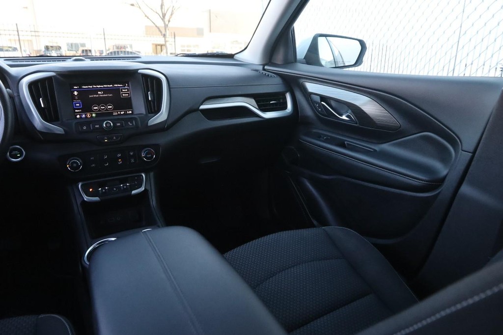 GMC Terrain Vehicle Image 24