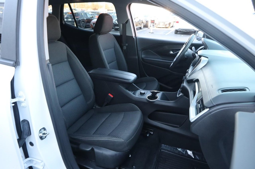 GMC Terrain Vehicle Image 25