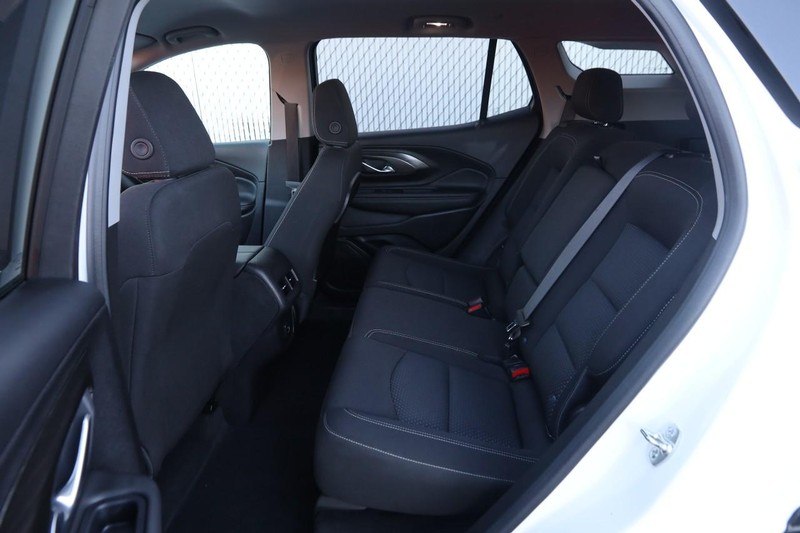 GMC Terrain Vehicle Image 09